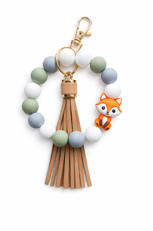 Porte-clé perles vert, blanc et gris avec renard – inspiration nature